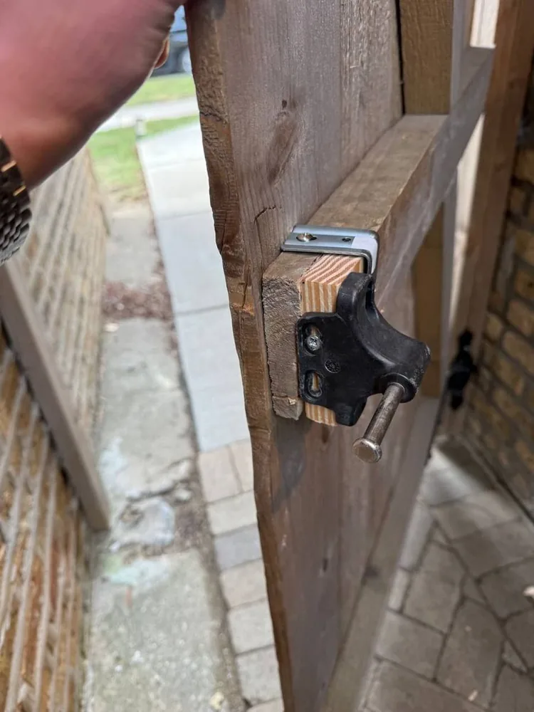 Fence Repair work in Arlington Heights