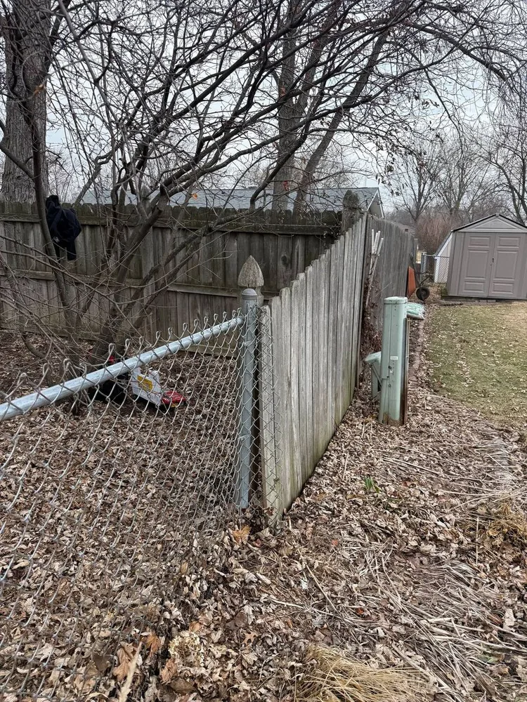 Fence Repair work in Arlington Heights